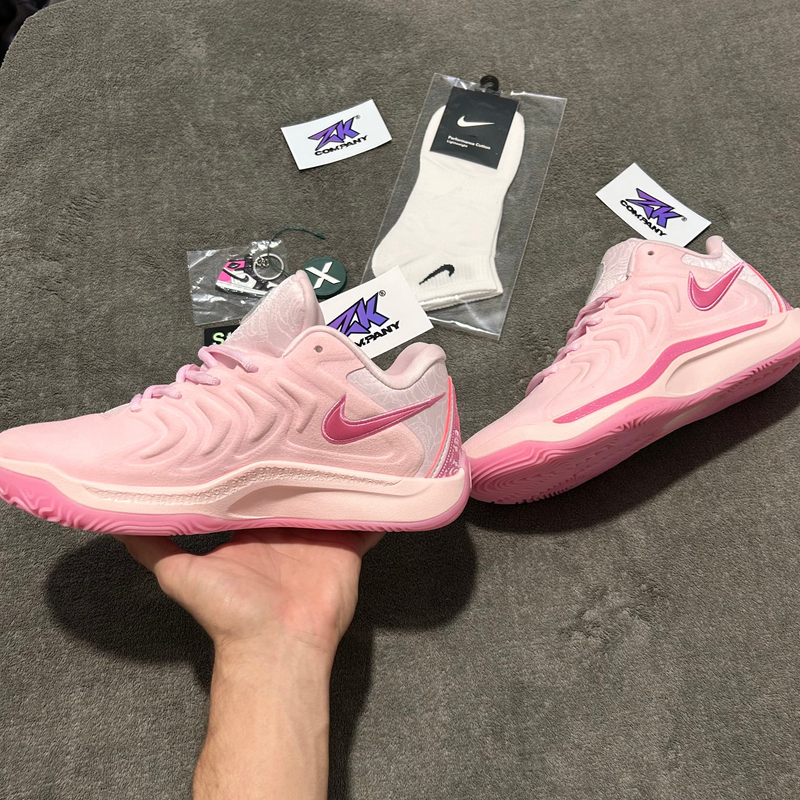 Nike KD 17 "Aunt Pearl"