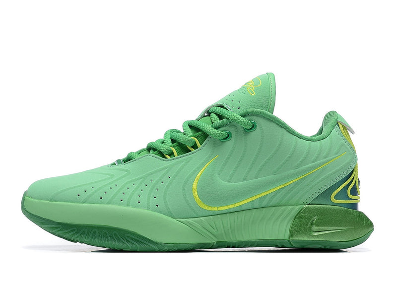 Nike LeBron 21 "Green"