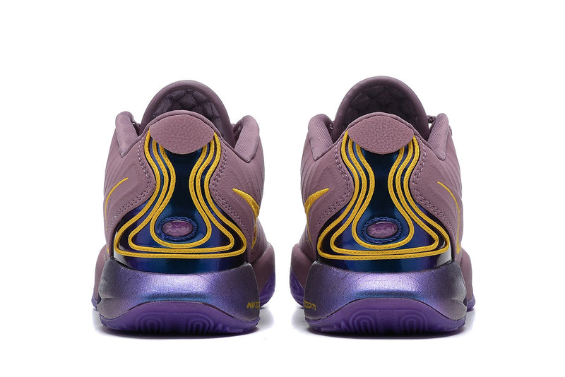 Nike LeBron 21 "Violet Dust"