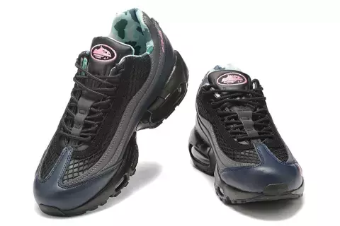 Air Max 95 x Corteiz “Pink Beam"