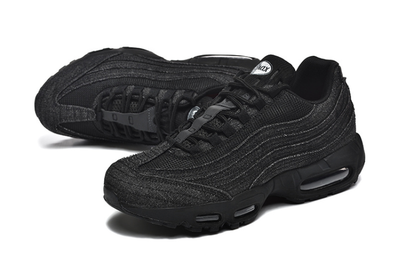 Air Max 95 x Levi's "Black"