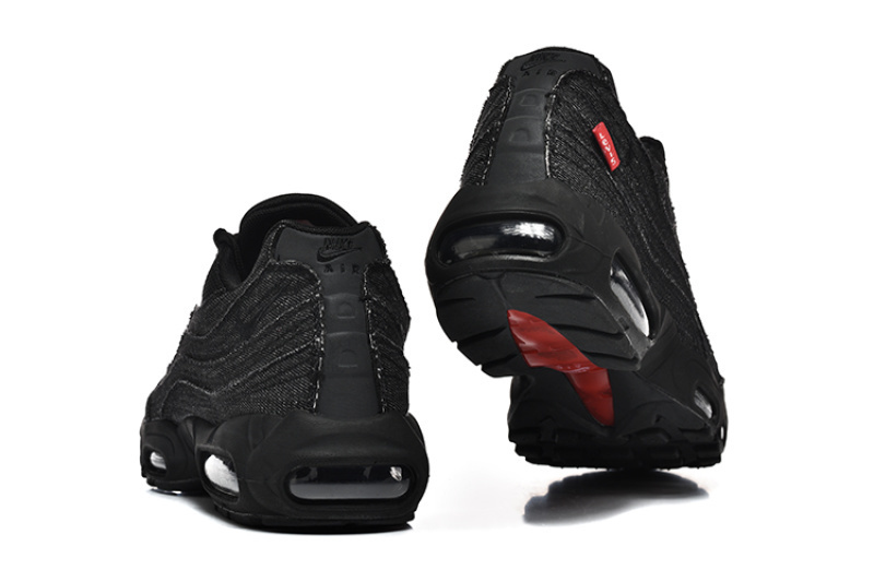 Air Max 95 x Levi's "Black"